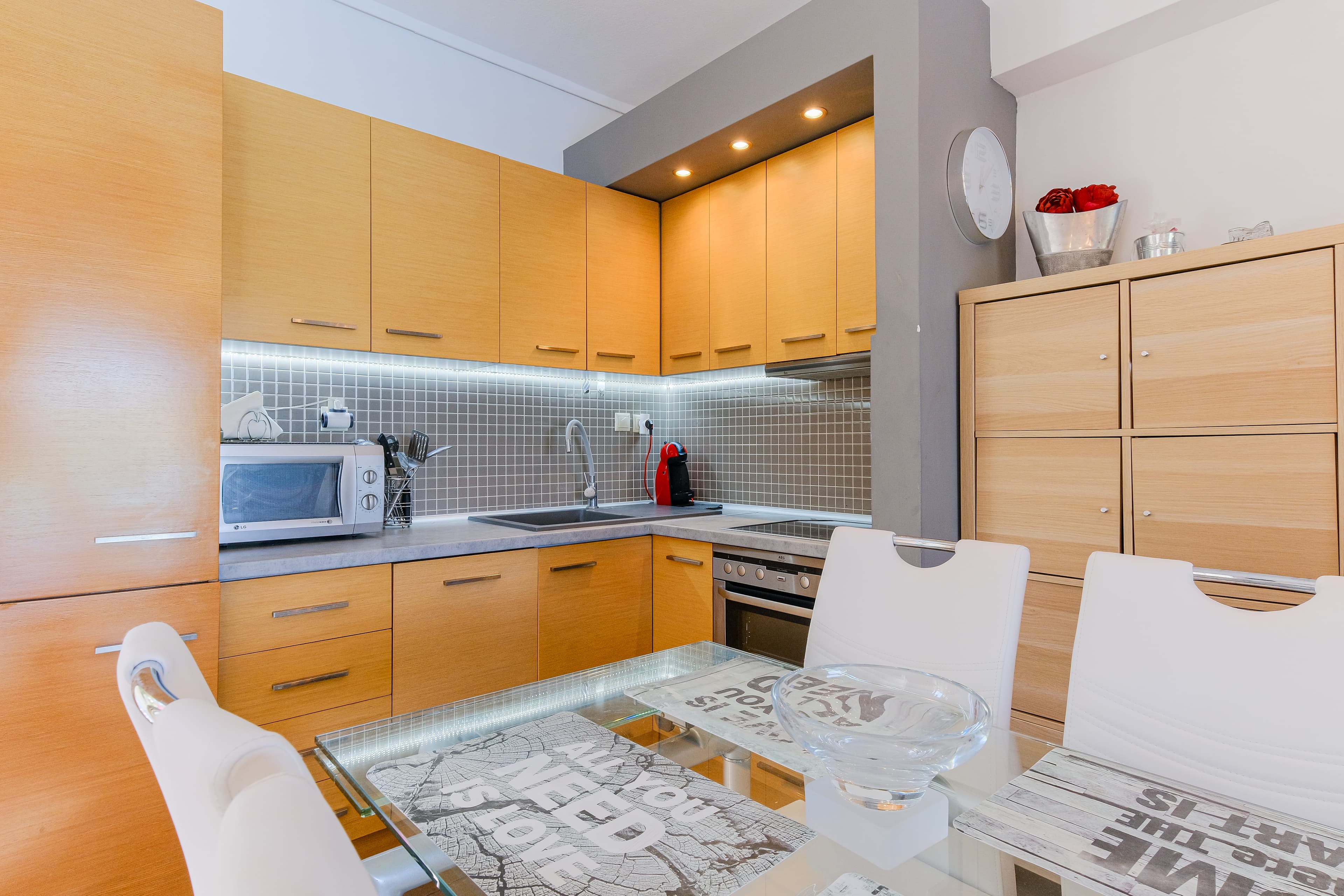 Villa Image 27 - Kitchen Area